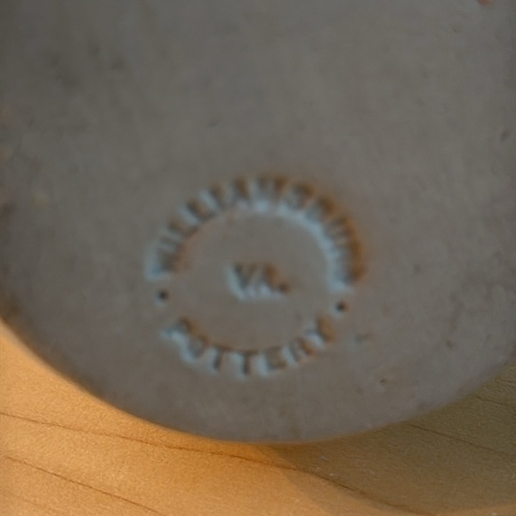 Vintage Williamsburg Pottery Salt Glaze Pitcher with Cobalt Blue Flower Design - Picture 8 of 8